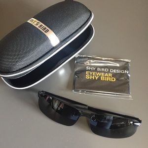 Black rimless sunglasses with case and cloth NWT